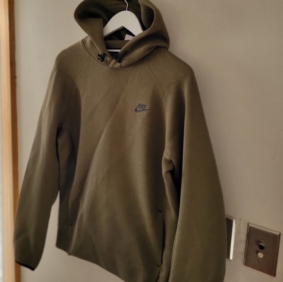 Nike Sportswear Tech Fleece Pullover Hoodie - olive - Picture 12 of 14